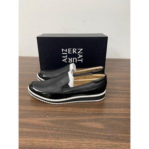 Naturalizer Rome Slip-Ons in Black Smooth - Size 9